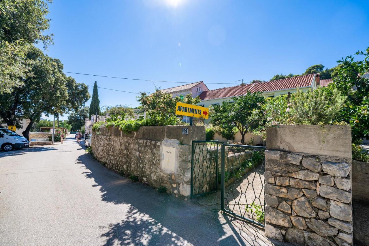 Apartments Lidija Затон Экстерьер фото